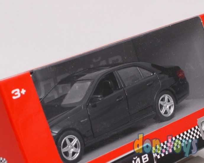 Модель машины Mercedes-Benz E 63 AMG, фото 5